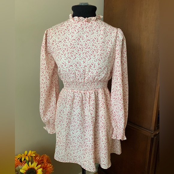 Senlis Julia Smocked Long Sleeve Dress - Picture 3 of 14